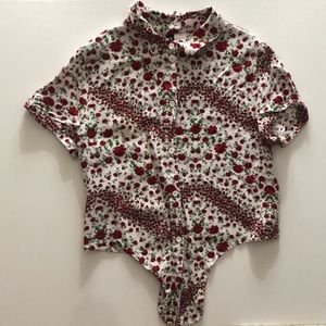 Rose Print Tie Front Crop Top